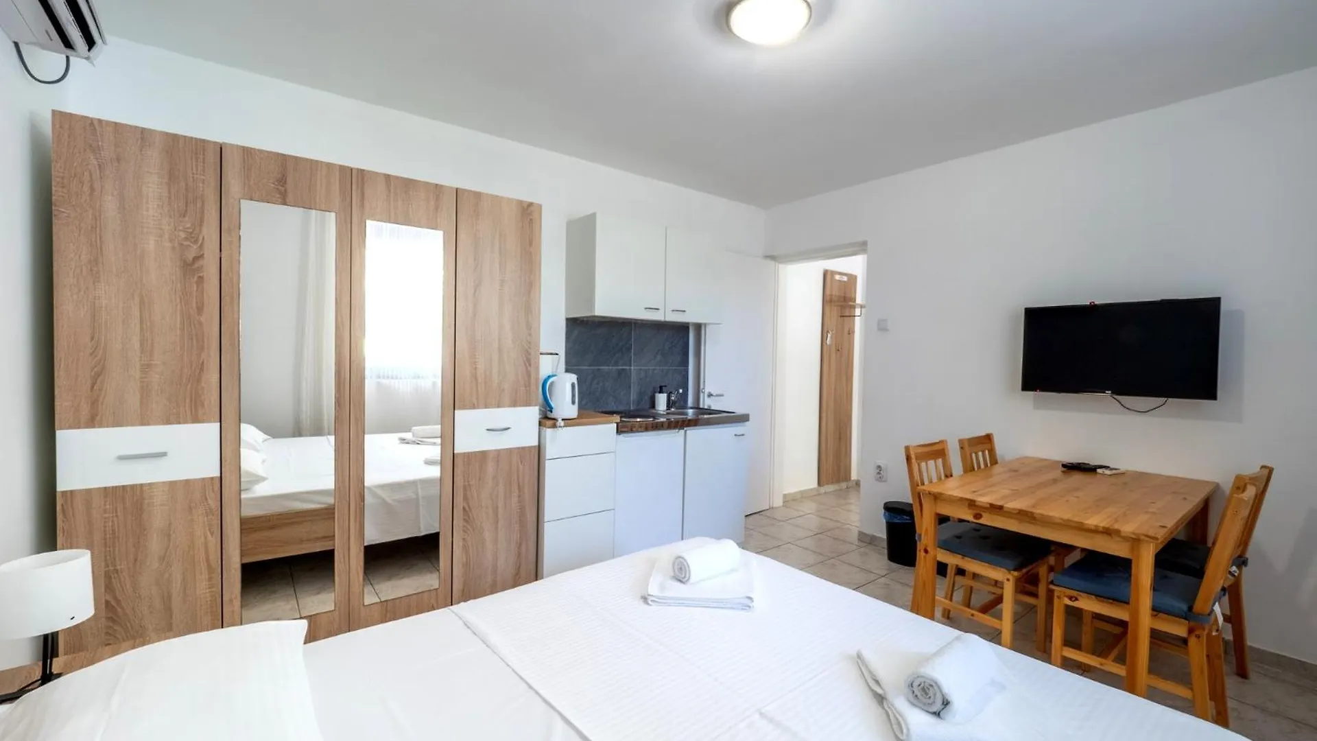 Apartments Bianca Baska   Baska (Krk)