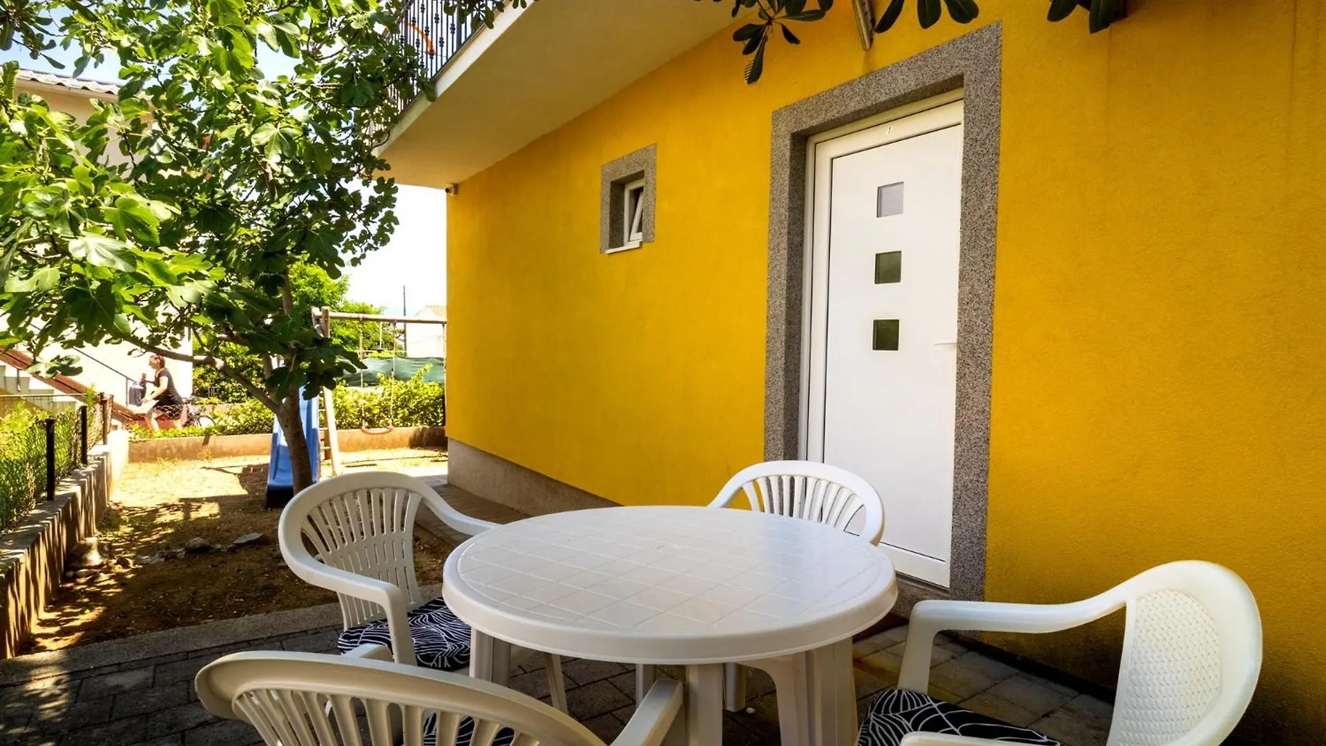 Apartments Bianca Baska