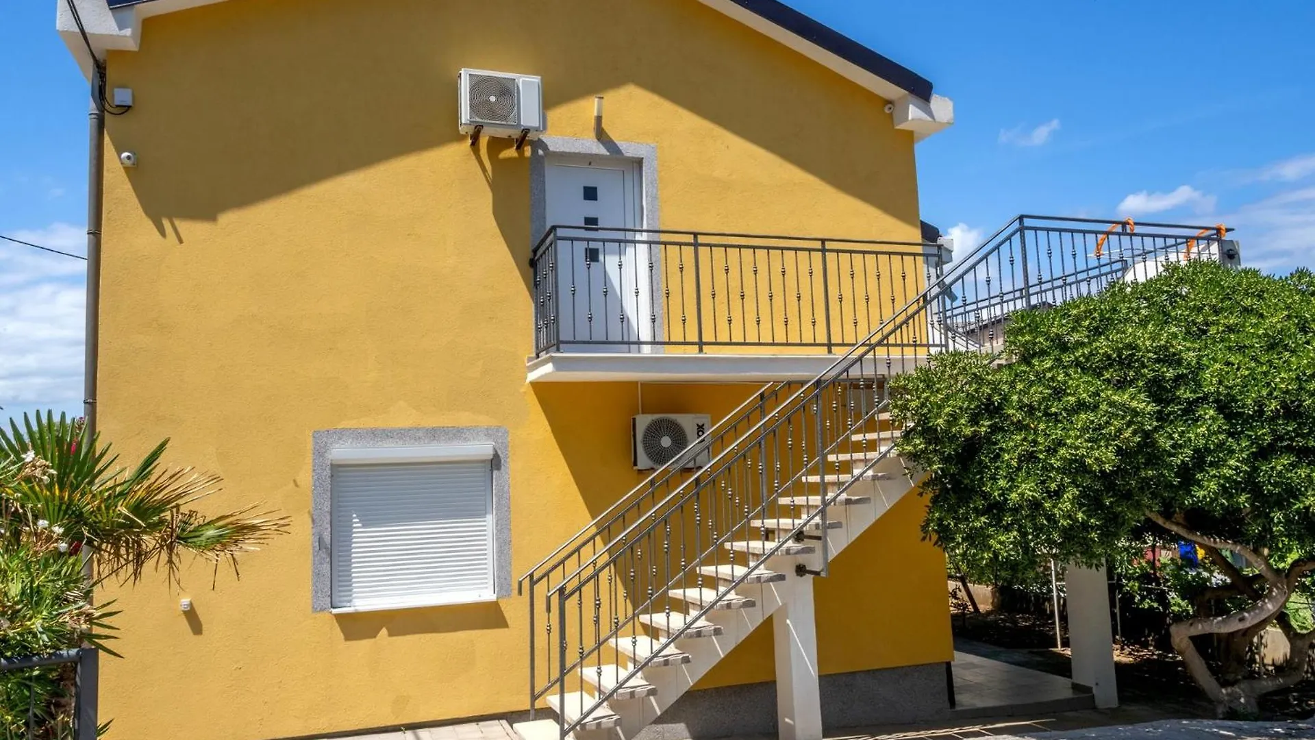 Apartments Bianca Baska  0*, Baska (Krk)